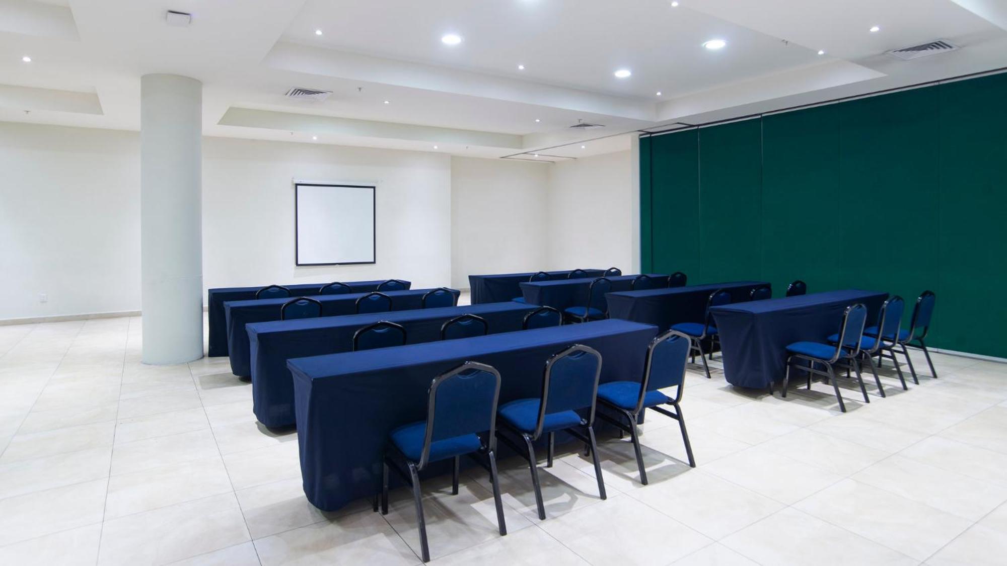 Holiday Inn Express Xalapa By Ihg Exterior foto
